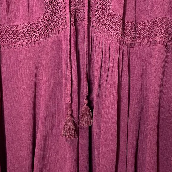 Torrid Burgundy Boho Peasant Top Plus Size 2X Bell Sleeve Crochet Lace Up Blouse - Picture 5 of 9